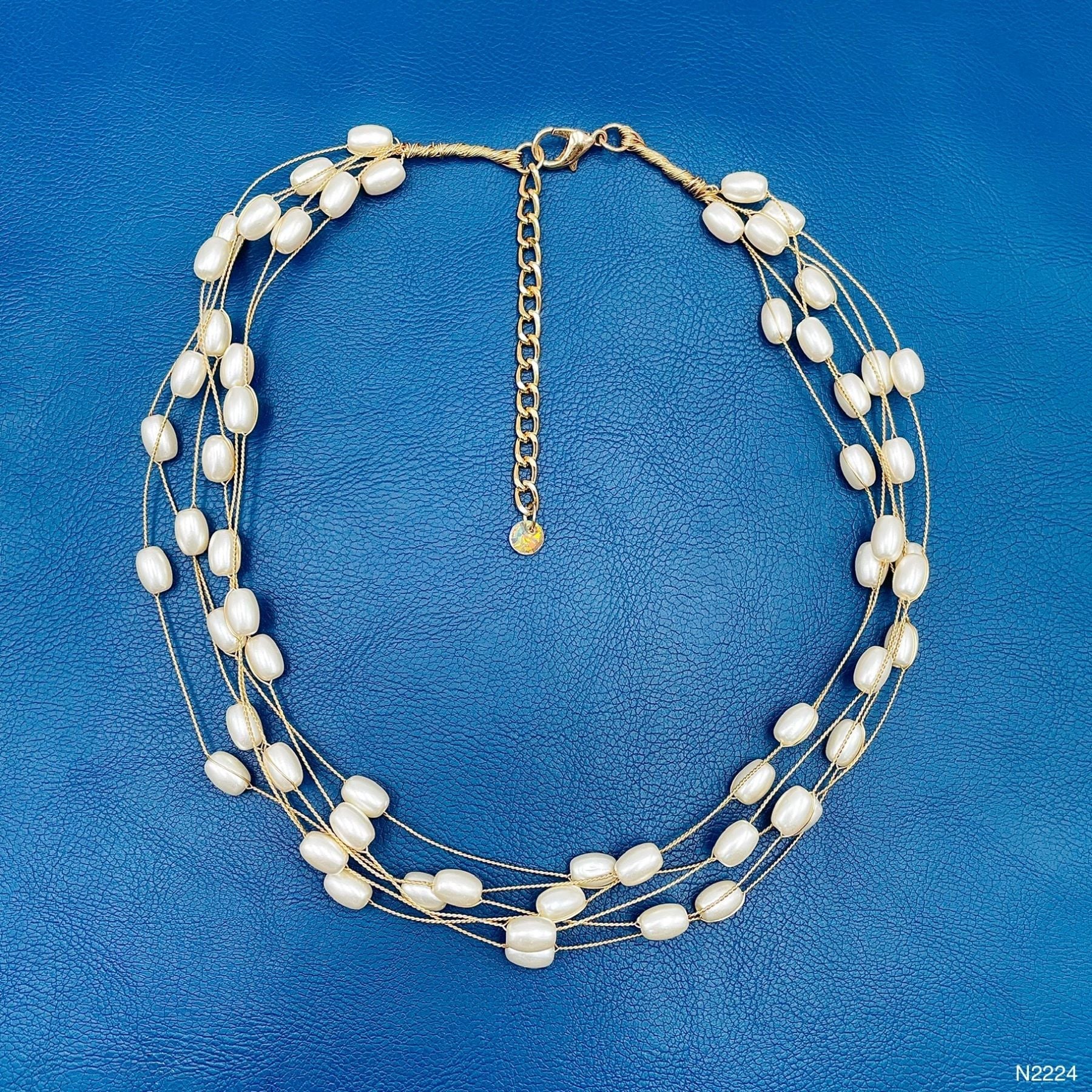 Simple Pearl White 18K Gold Anti Tarnish Layer Necklace For Women Main image