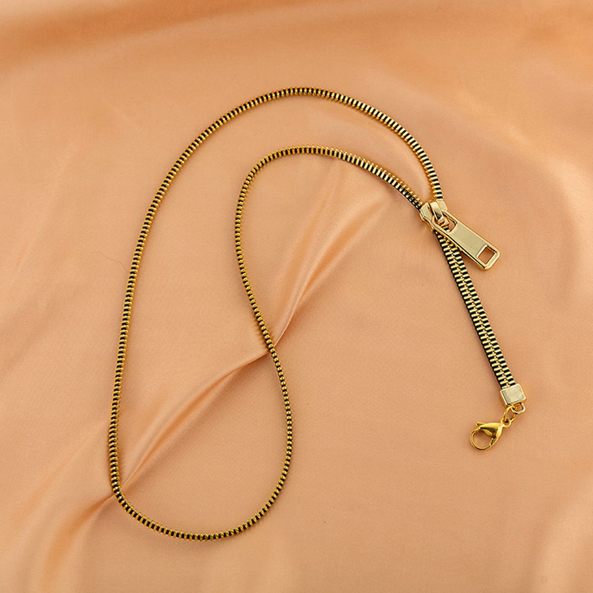 Long Black 18K Gold Anti Tarnish Zip Chain Necklace For Women Bulk