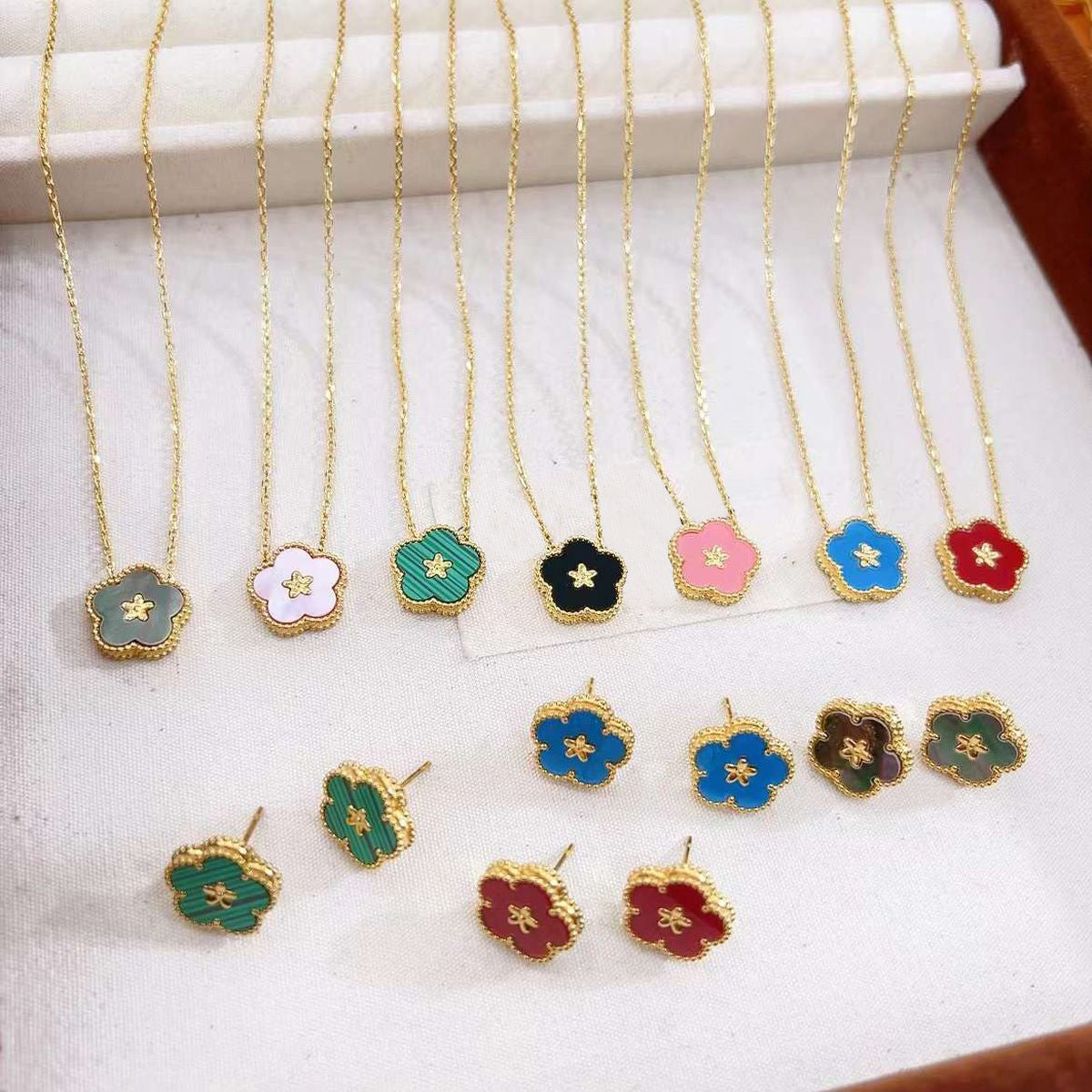 Clover Layer Stainless Steel Red Gold Anti Tarnish Pendant Chain Bulk