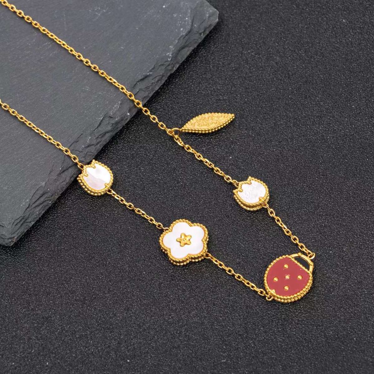 ladybird Stainless Steel Mother Of Pearl White Red 18K Gold Anti Tarnish Pendant Chain For Women Main image