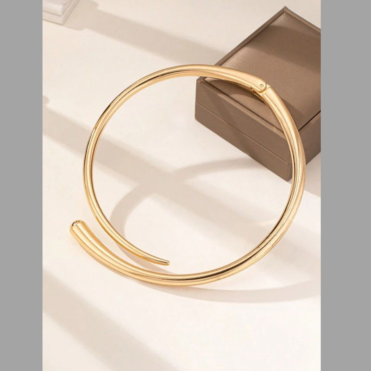 18K Gold Anti Tarnish Collar Hasli Necklace For Women