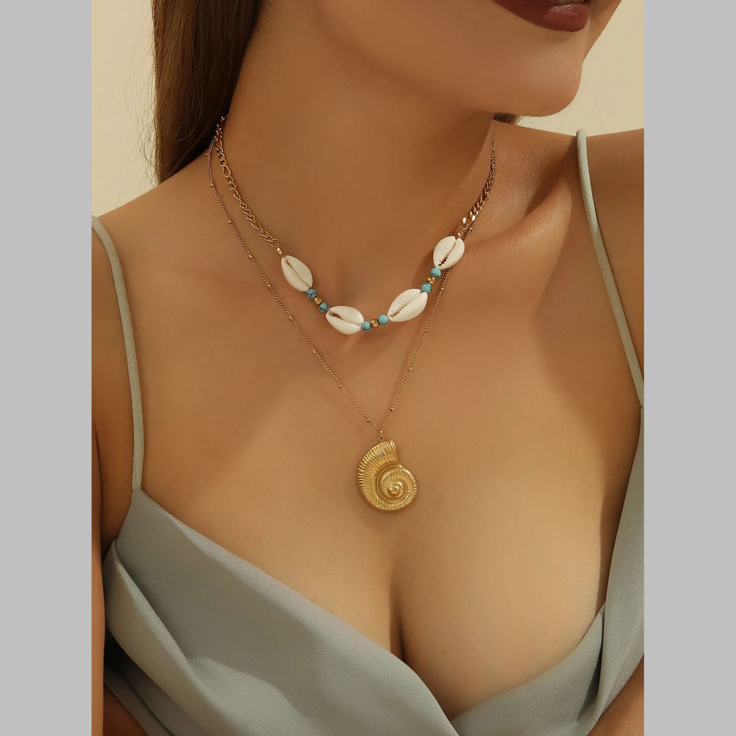 Conch Beads White 18K Gold Stainless Steel Anti Tarnish Dual Layer Necklace For Women Secondary image