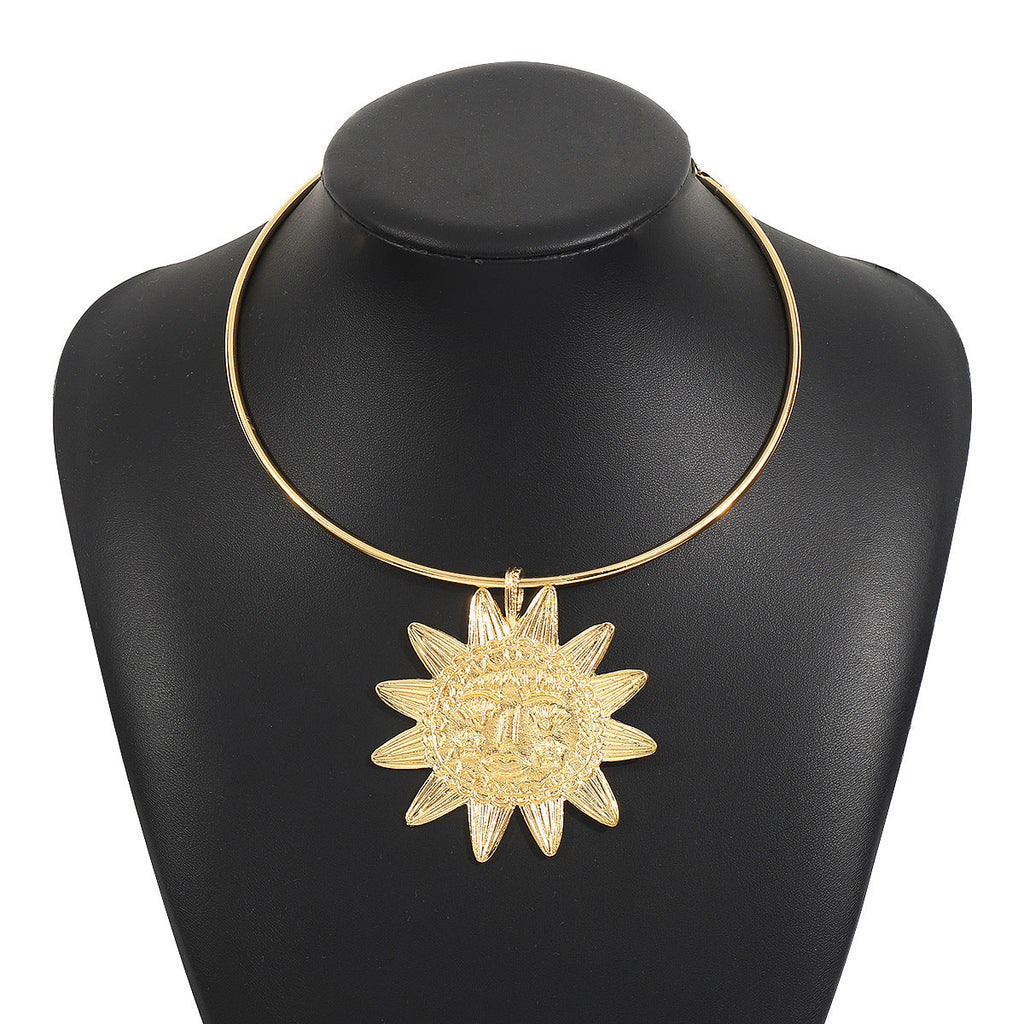 Star Sun Face 18K Gold Hasli Collar Necklace For Women Bulk