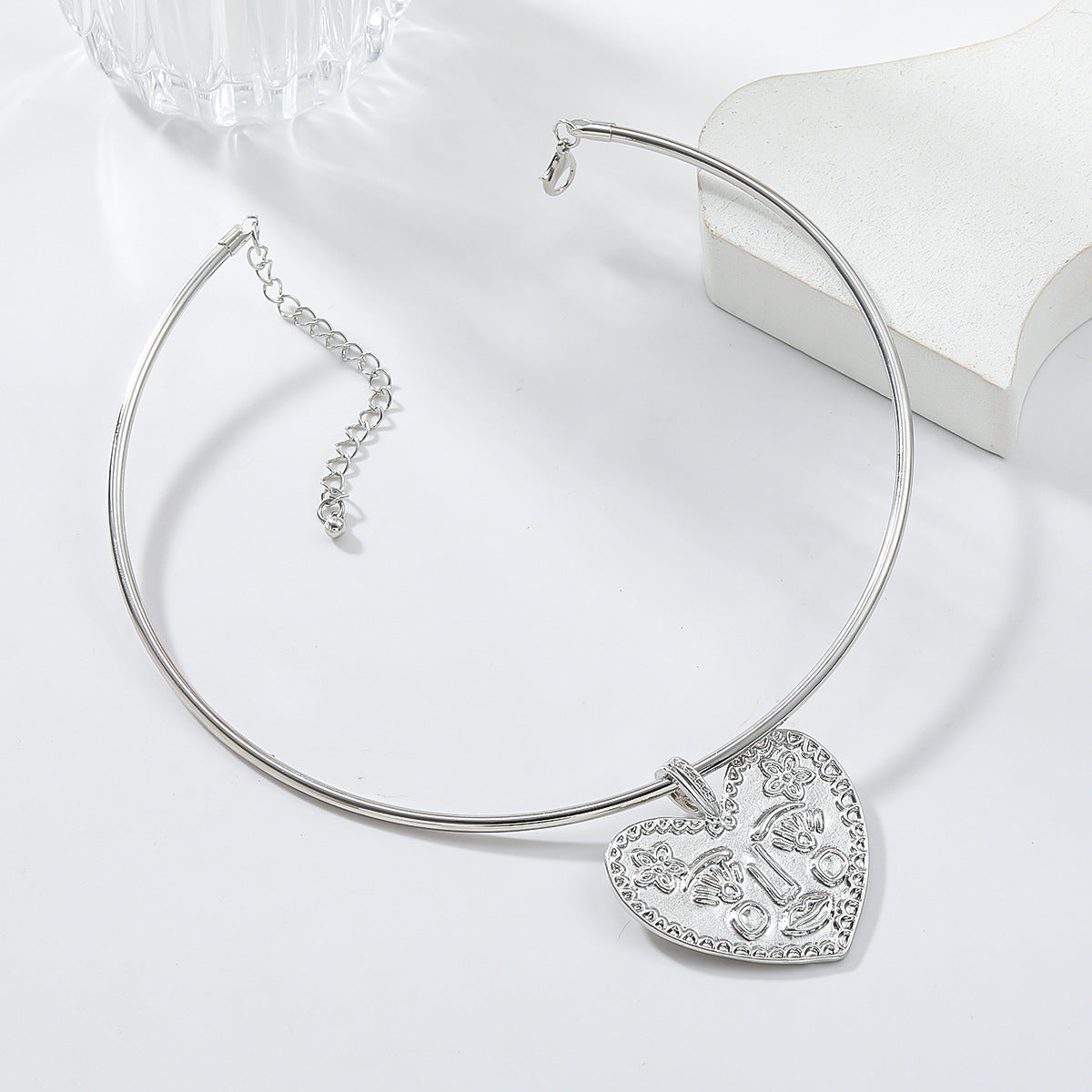 Heart Face Silver Hasli Collar Necklace For Women Bulk Main image