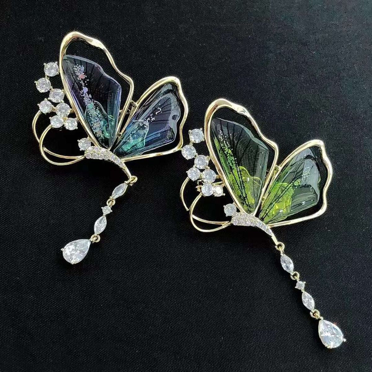 Butterfly Cubic Zirconia Blue 18K Gold Anti Tarnish Brooch Women Bulk Secondary image