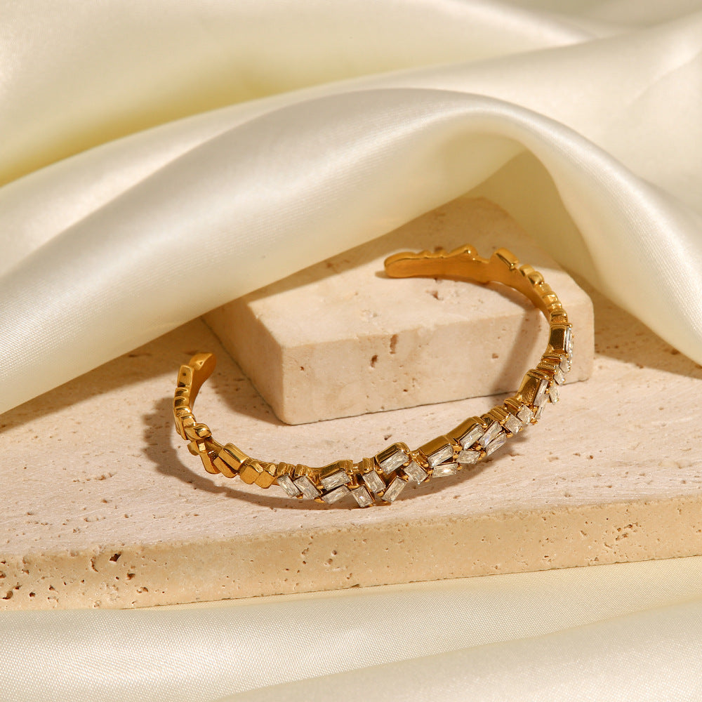 Baguette 18K Gold CZ Stainless Steel Anti Tarnish Cuff Bracelet Bulk