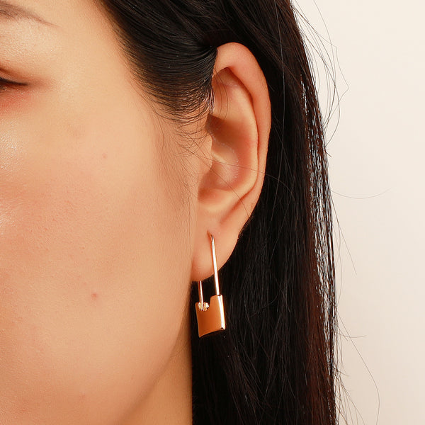 Bulk Modern Lock Shape Gold Silver Plated Plain Alloy Hoop Earrings Secondary image