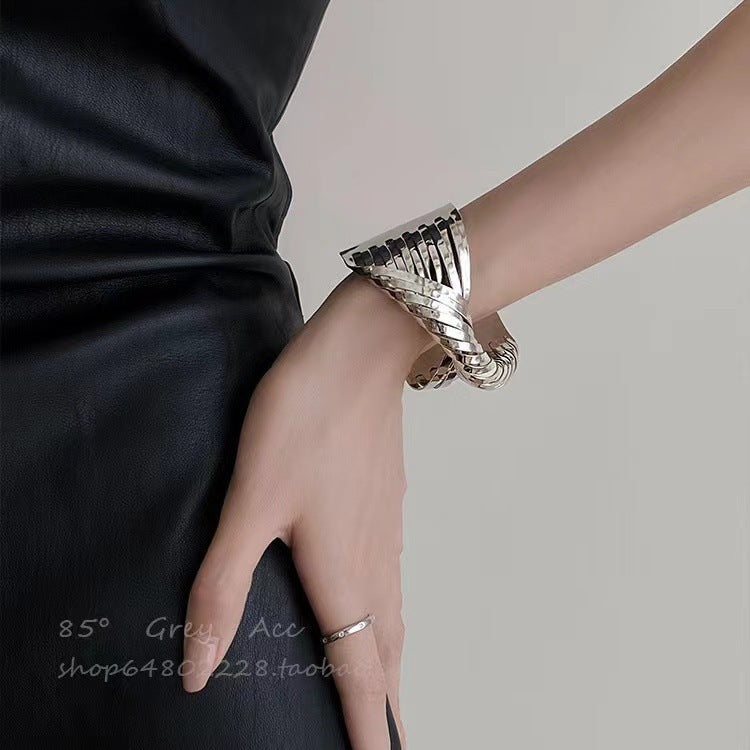 Snake Bone Twisted 18K Gold SIlver Anti Tarnish Bangle Cuff Kada Bracelet For Women