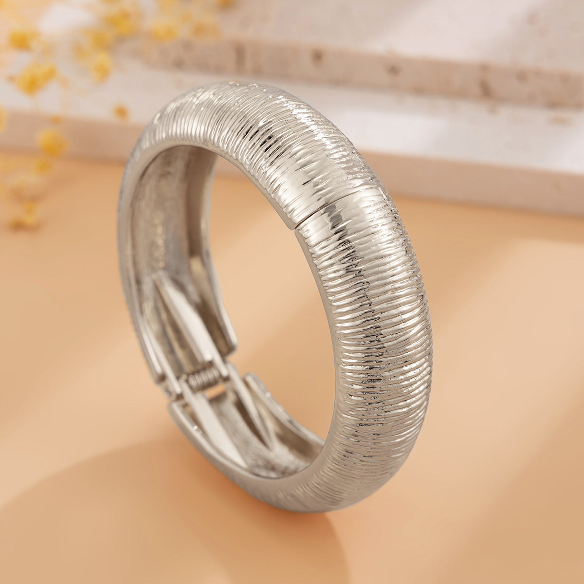 Bulk Gold Silver Round Gold Silver Plated Plain Alloy Cuff & Kada Secondary image