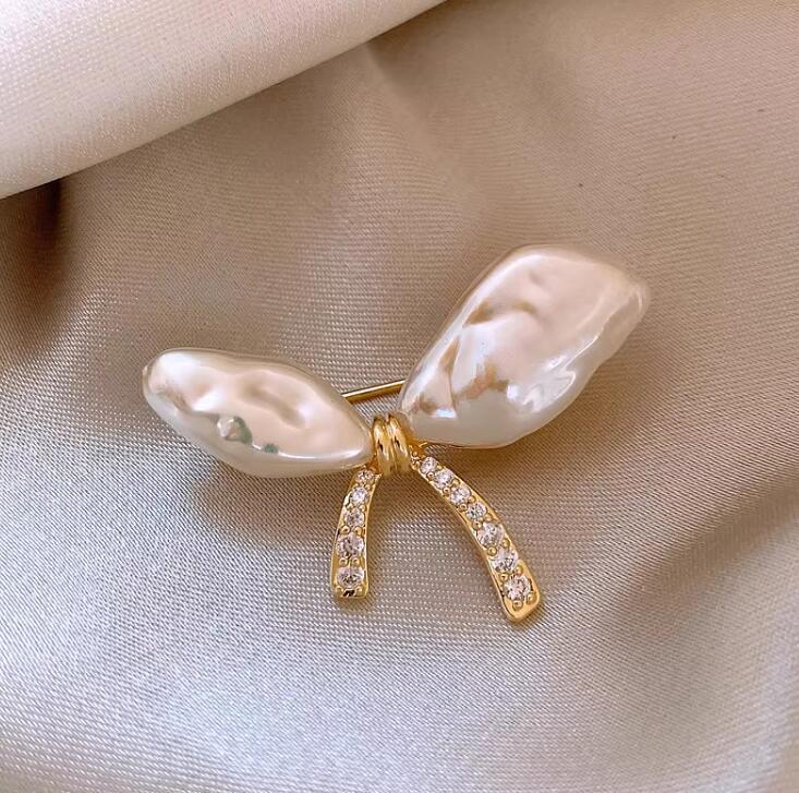 White Bow Gold Pearl Brooch For Women Bulk