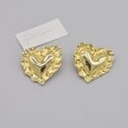 Beaten Finish Heart Boarder 18K Gold Stud Earring For Women Bulk