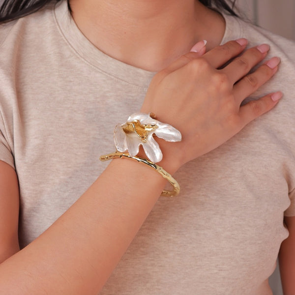 White Baroque Designer Branch Style Gold Pearl Copper Bracelet Bulk Secondary image