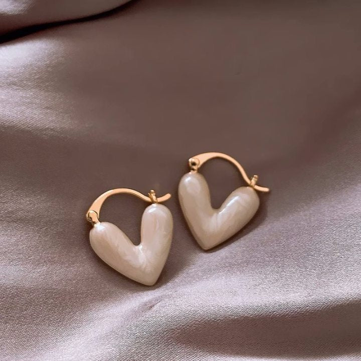Heart White 18K Gold Plated Anti Tarnish Hoop Earring For Women Bulk Main image