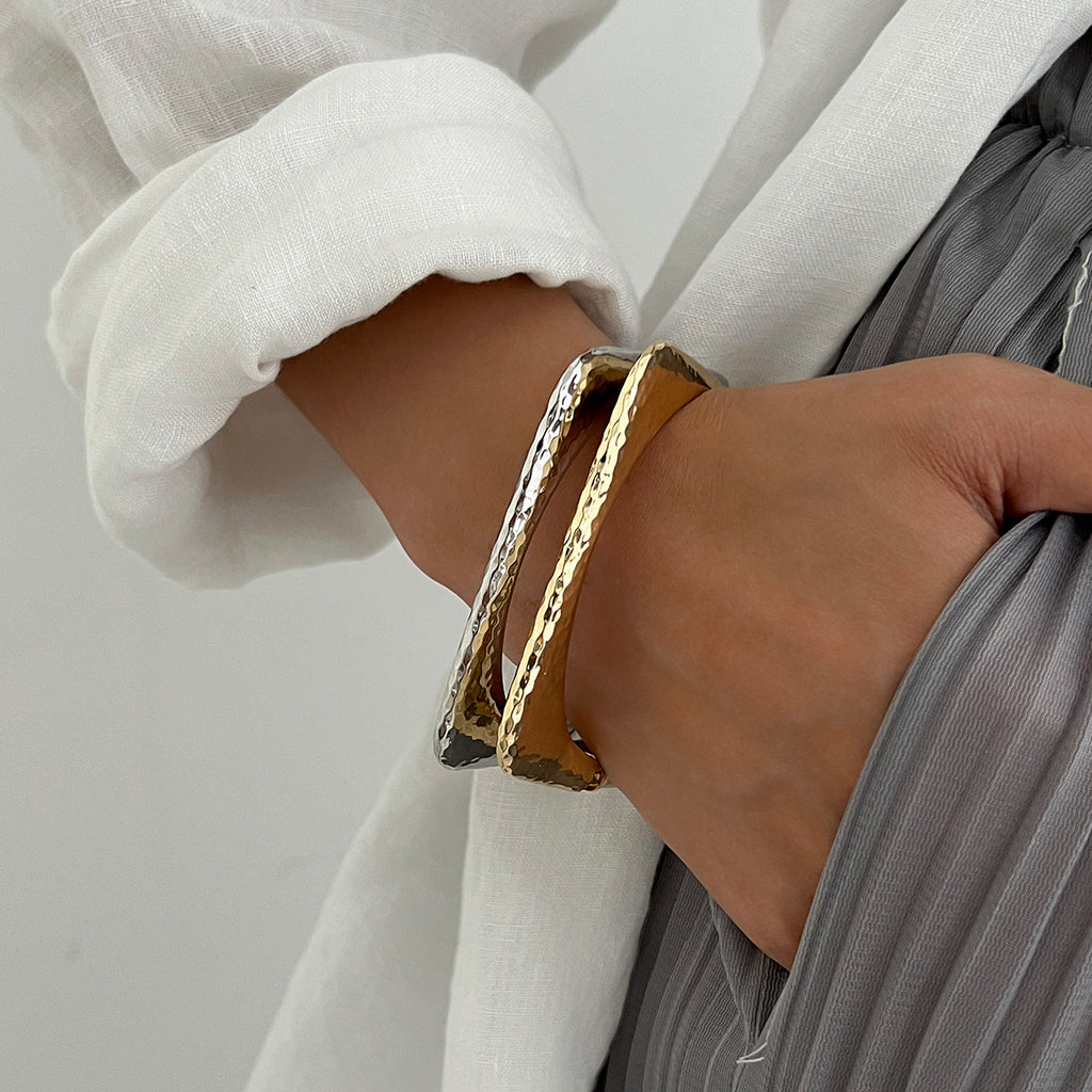 Glossy Finish Square Round 18K Gold Silver Openable Kada Bracelet Bulk