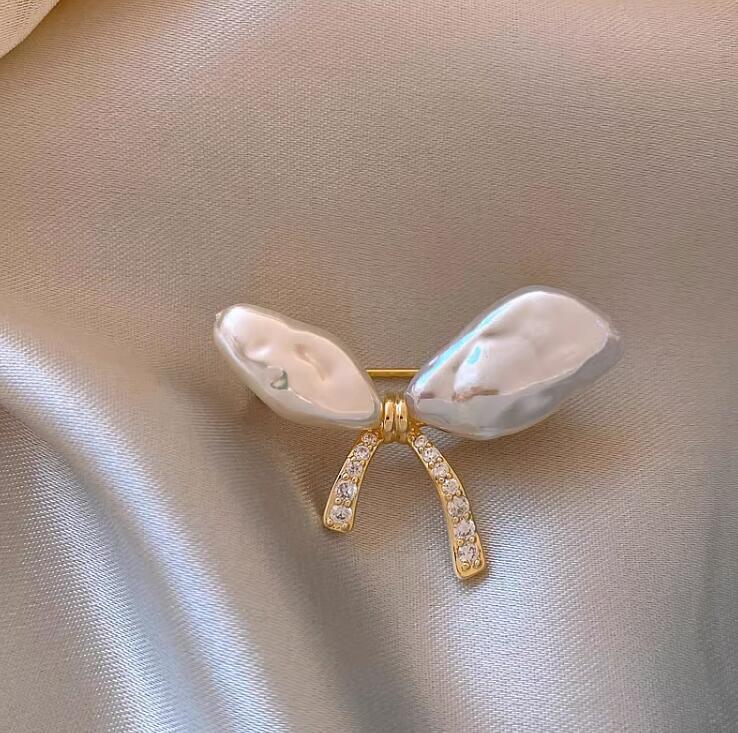 White Bow Gold Pearl Brooch For Women Bulk