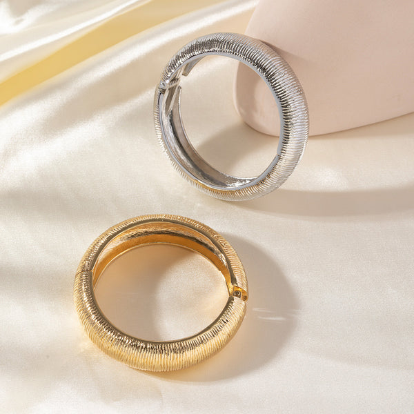 Wrinkled 18K Gold Silver Anti Tarnish Openable Kada Bracelet Bulk Main image