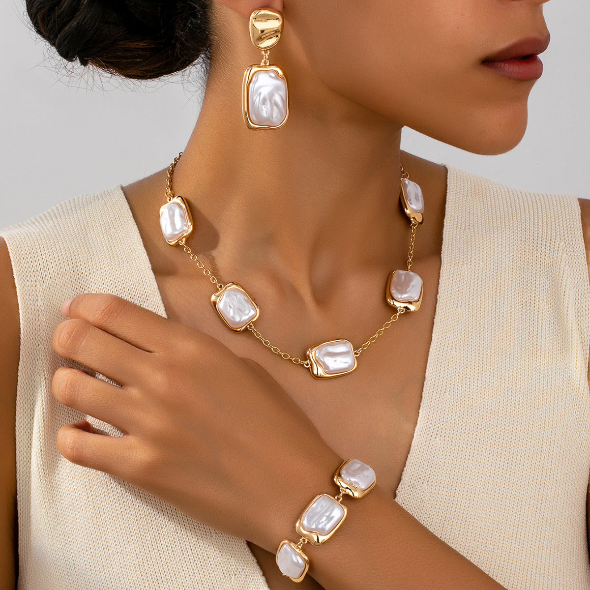 White Baroque Chunky Chain Gold Plated Pearl Necklace Combo Set Bulk Main image