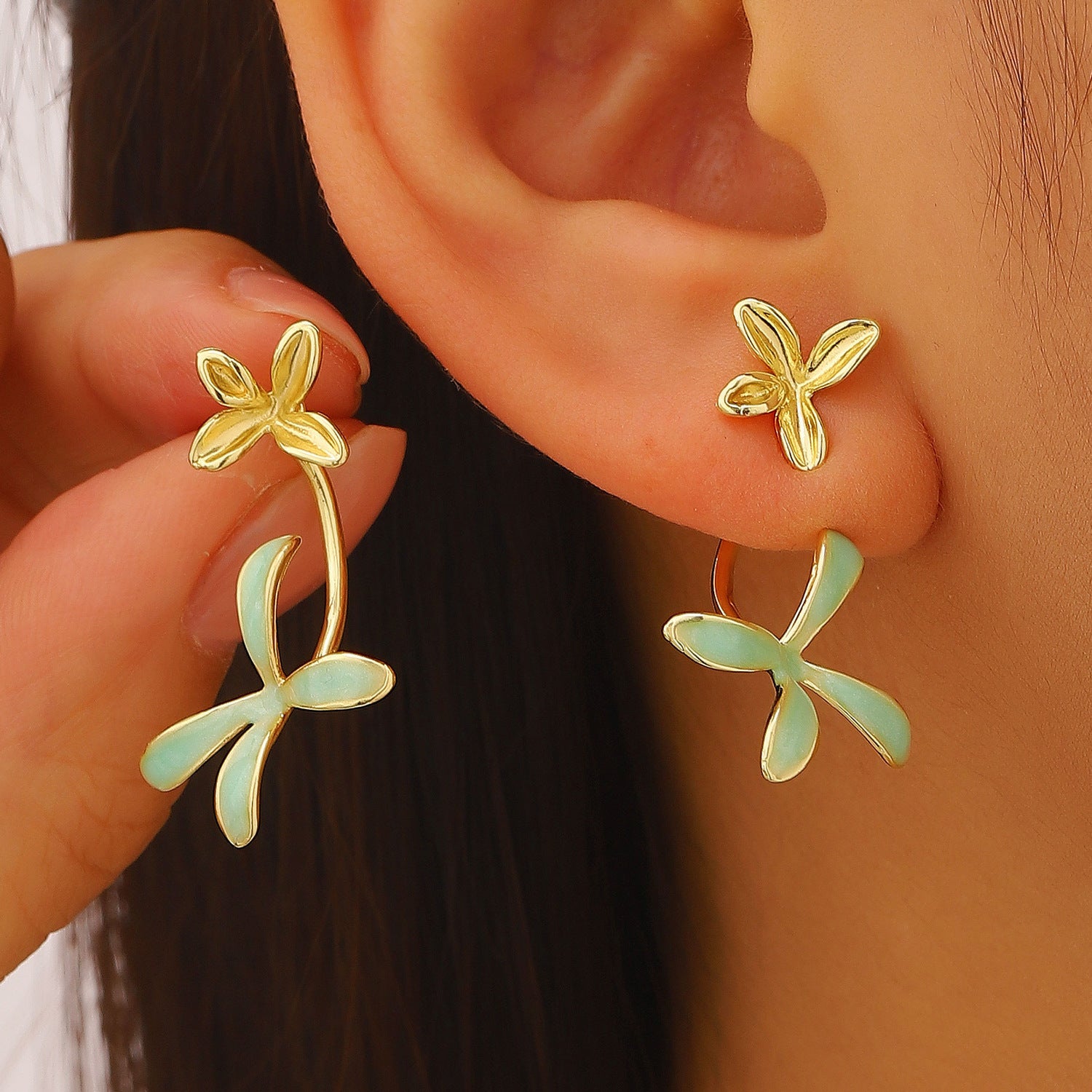 Trendy Petals Glossy Gold Enamel Anti Tarnish Copper Stud Earrings Bulk