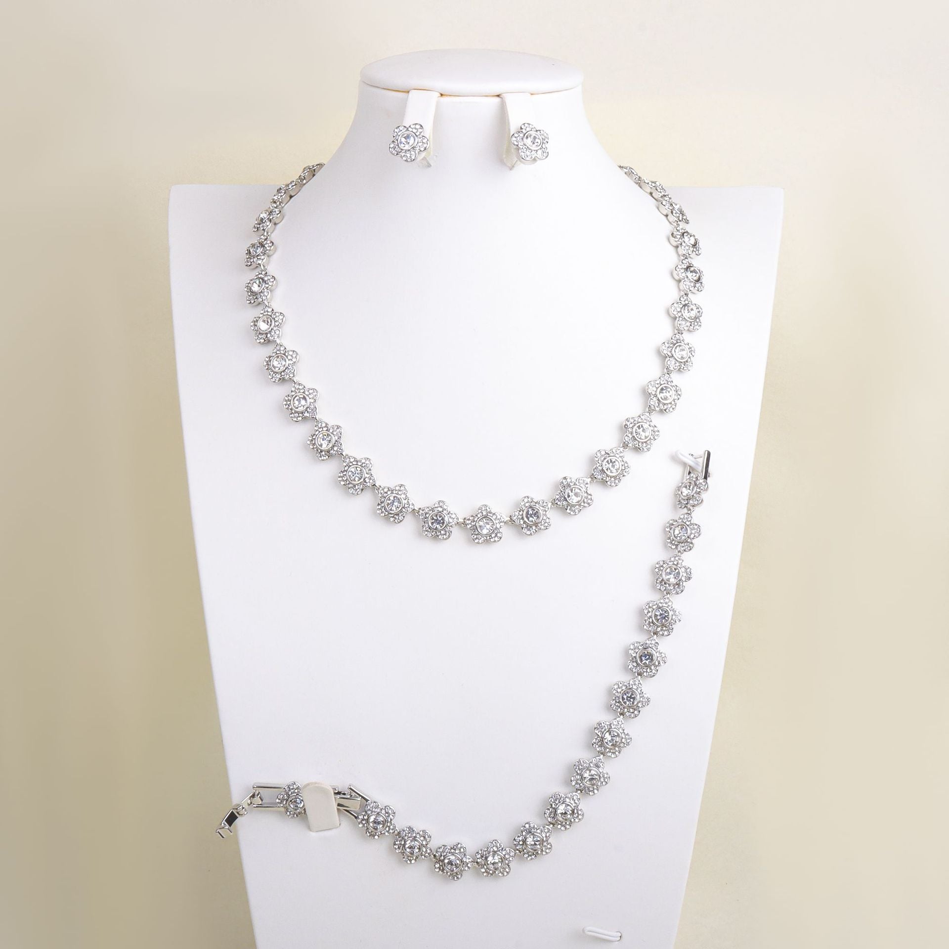Sparkling Floral Silver Plated CZ Copper Necklace Combo Set Wholesale Secondary image