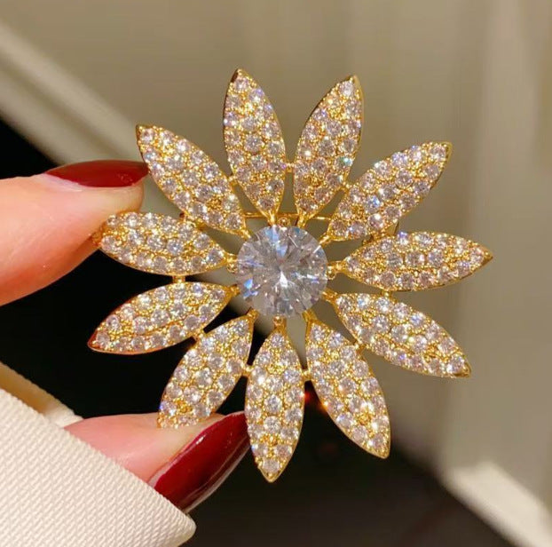 Green White Flower Gold Cubic Zirconia Copper Brooch Women Bulk Secondary image