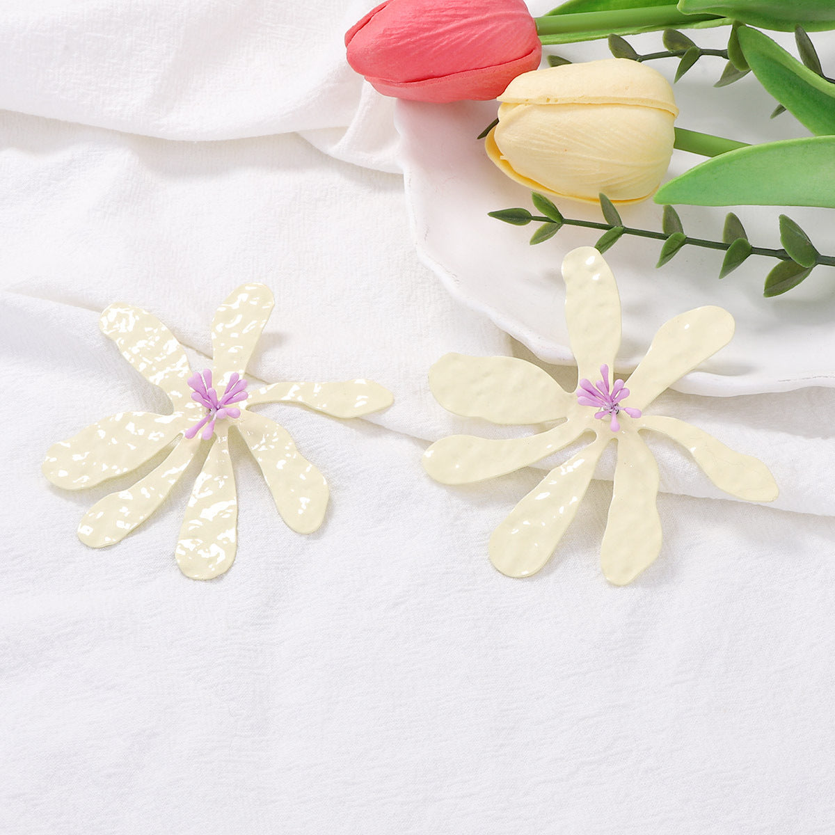 Floral Flower Leaf Red White Dangler Earring For Women Bulk