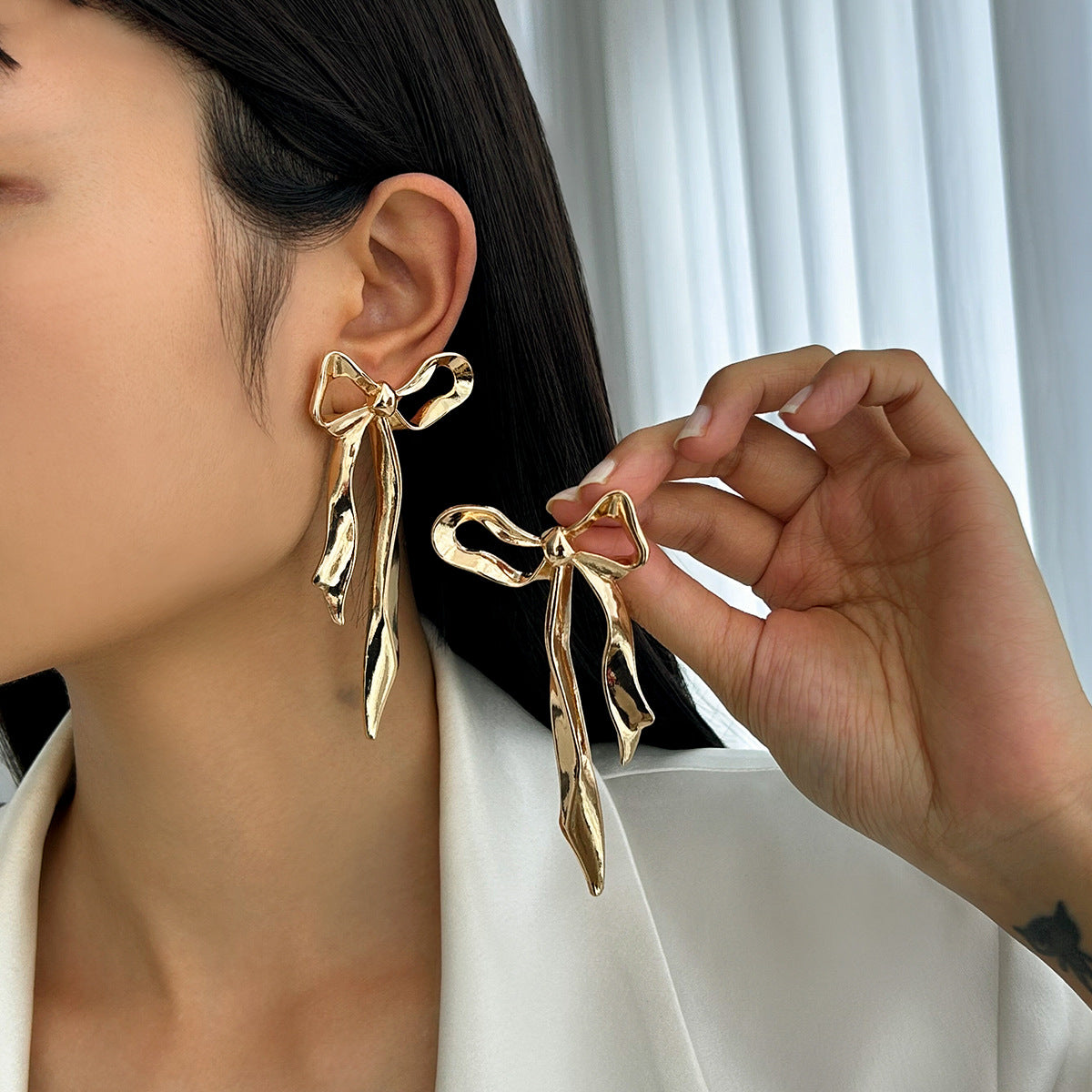 Bow 18K Gold Anti Tarnish Dangler Stud Earring For Women Bulk