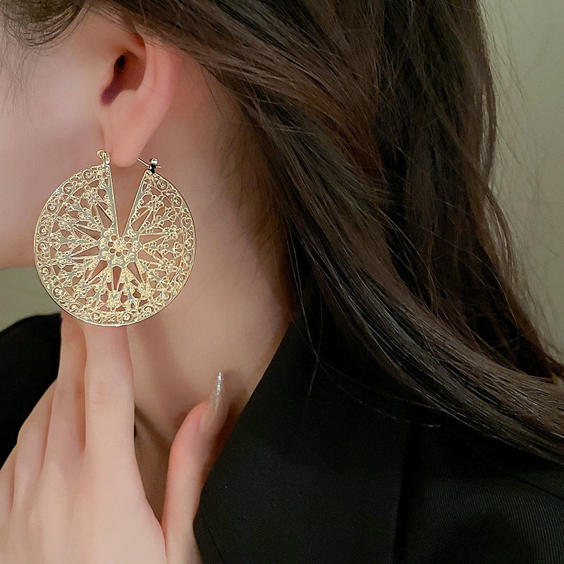 Filigree Wheel 18K Gold Anti Tarnish Hoop Earring For Women Bulk