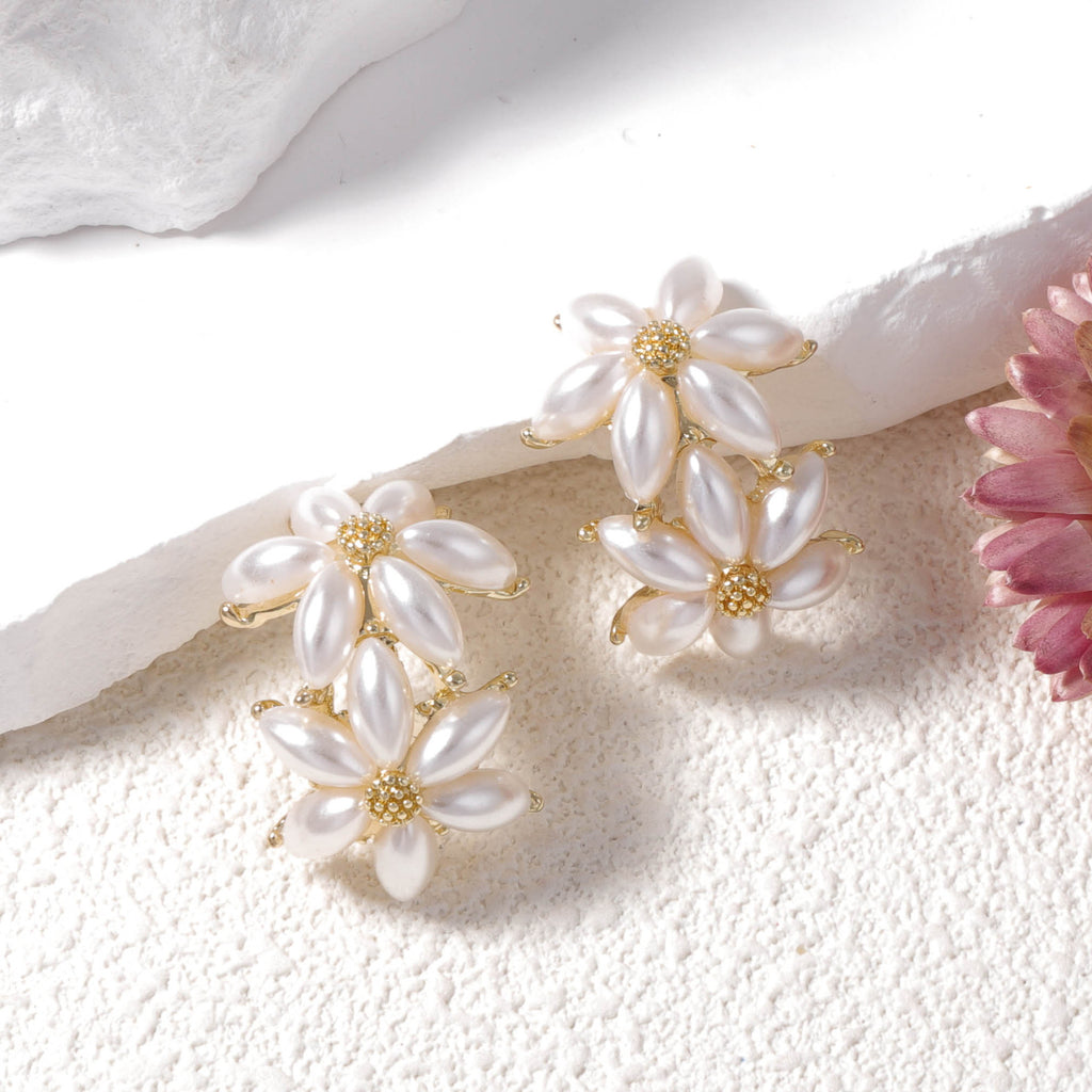 Dual Flower Pearl White 18K Gold Stud Earring For Women Bulk
