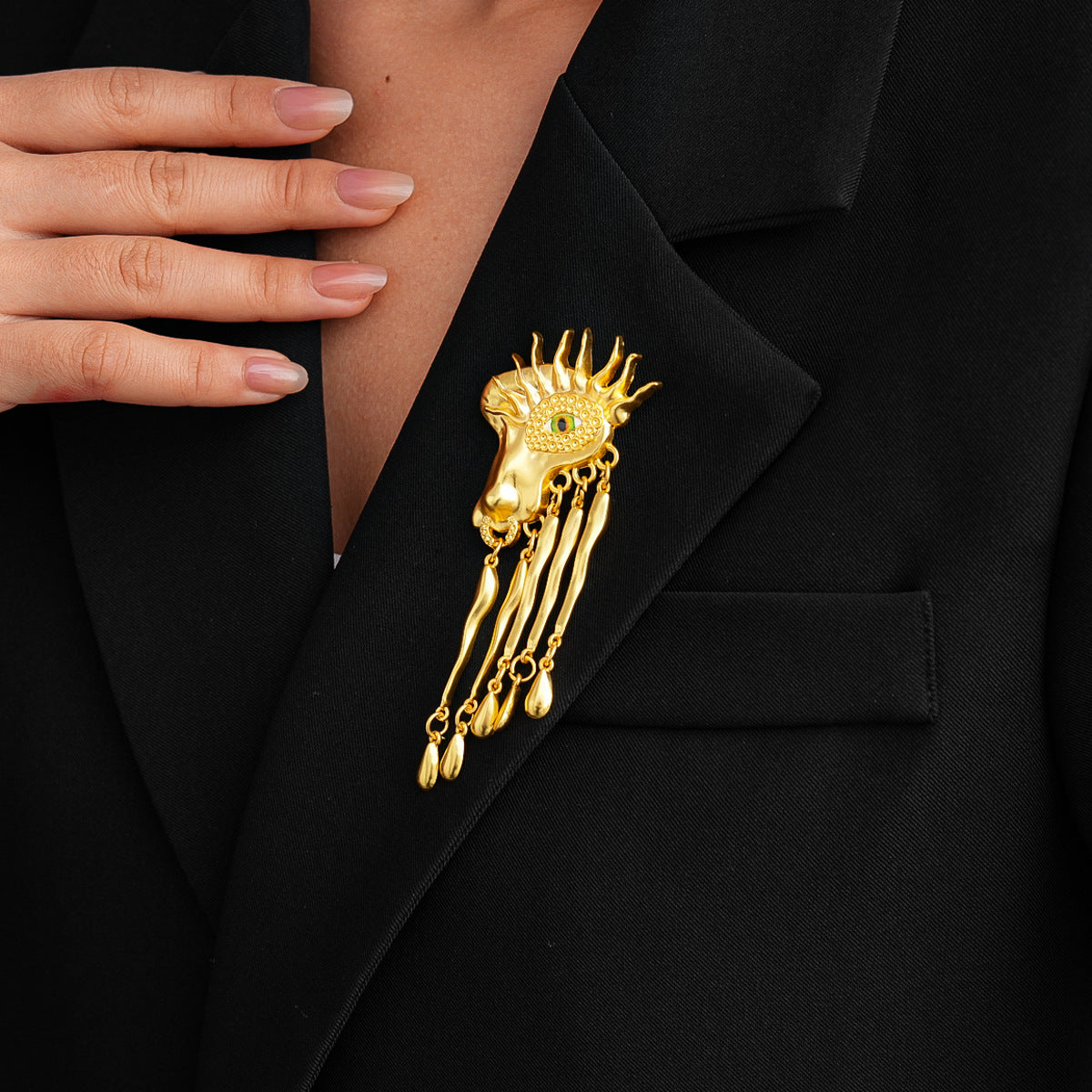 Vintage Artistic Face Style Gold Plated Beads Brooch For Women Bulk