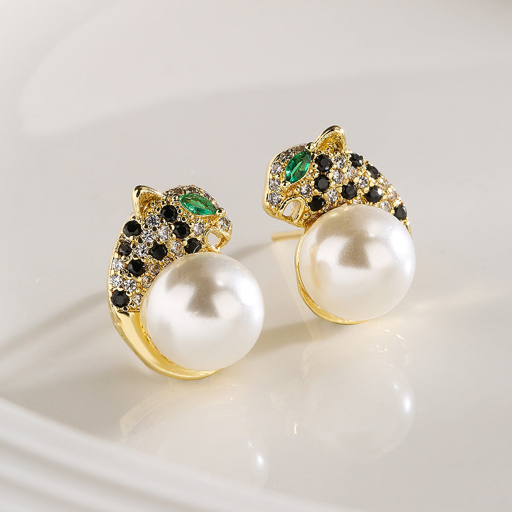 Panther Cubic Zirconia Pearl 18K Gold Anti Tarnish Stud Earring Bulk Secondary image