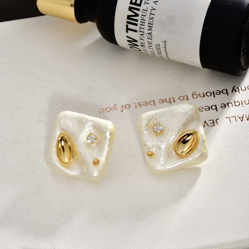 White Square Gold Cubic Zirconia Copper Stud Earrings For Women Bulk