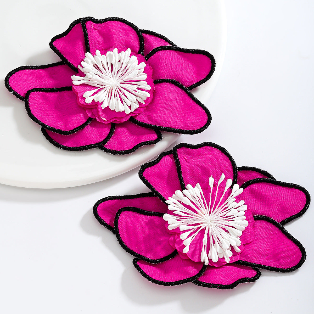 White Green Pink Flower Black Border Anti Tarnish Stud Earring Bulk Main image