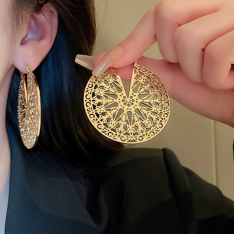 Filigree Wheel 18K Gold Anti Tarnish Hoop Earring For Women Bulk