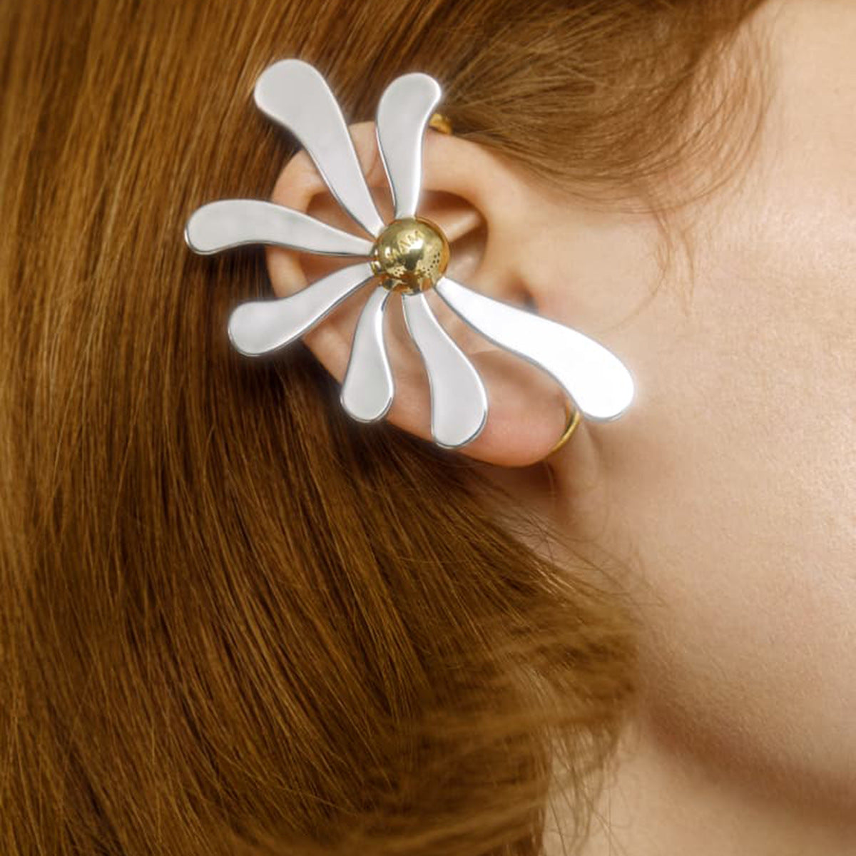 Daisy Flower Silver Gold Stainless Steel Anti Tarnish Single Left Side Ear Cuff Stud For Women Secondary image