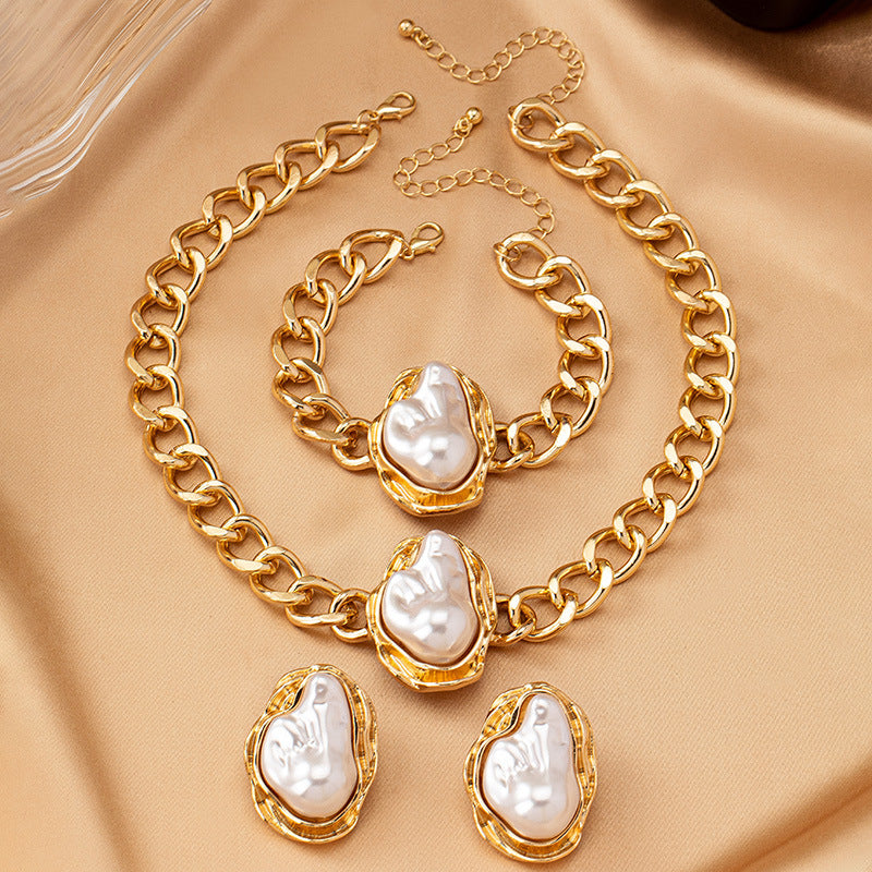 White Designer Baroque Chunky Chain Gold Pearl Necklace Combo Set Bulk