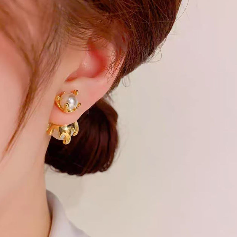 White Modern Claw Style Gold Plated Pearl Copper Stud Earrings Bulk