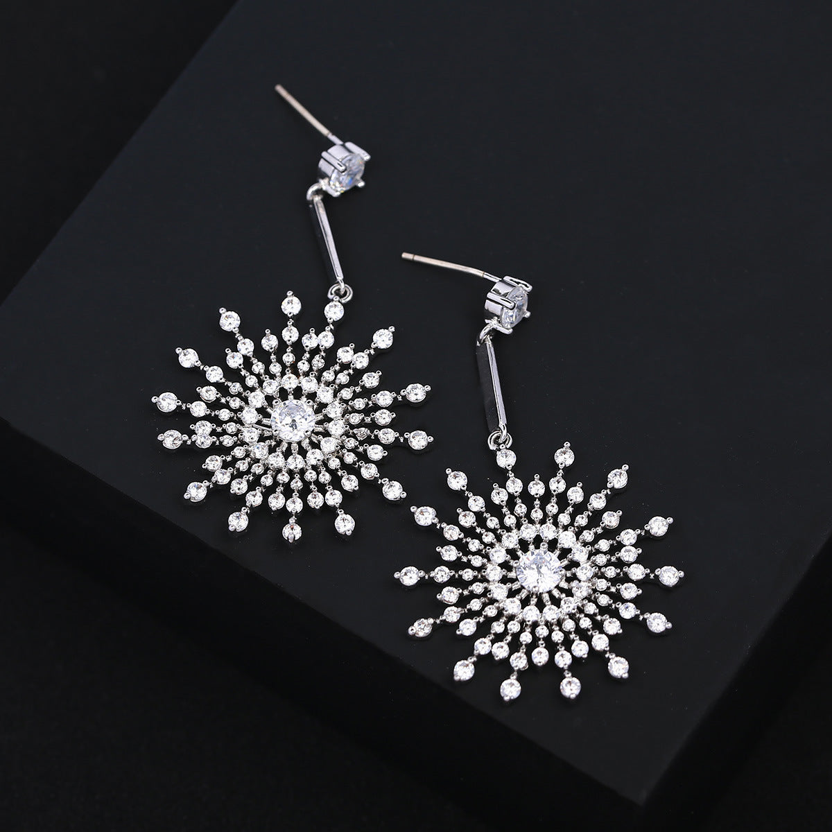 Luxury Snowflake Silver Plated CZ Anti Tarnish Copper Drop Earrings Bulk