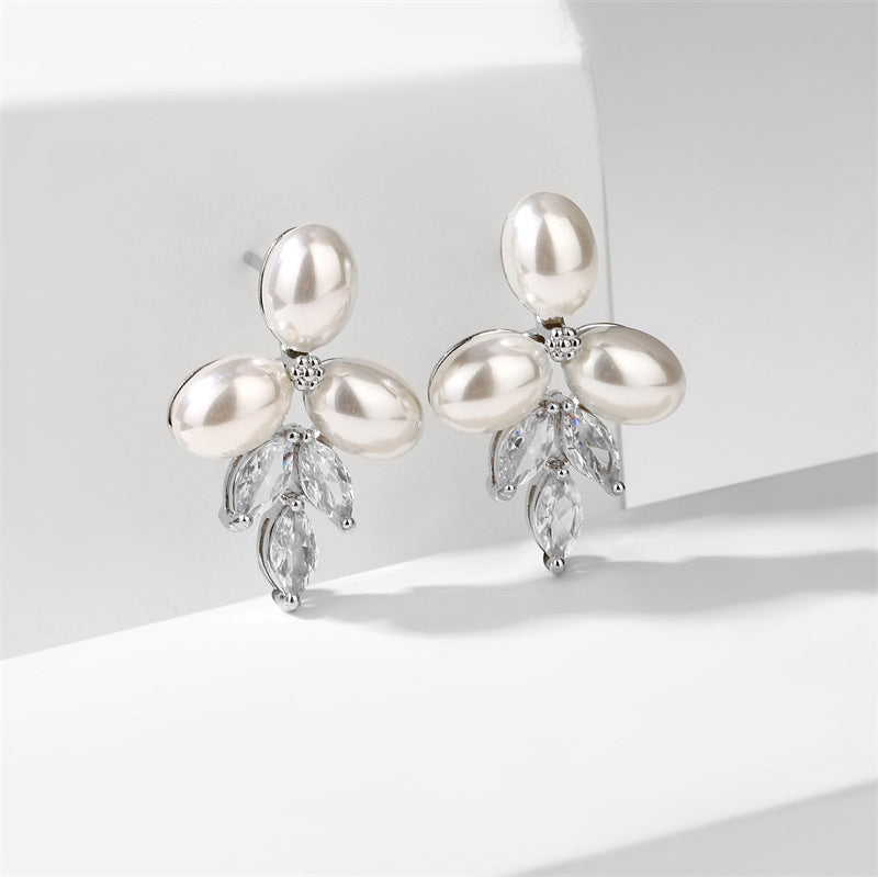 Wholesale Silver Plated Flower Pearl Anti Tarnish Copper Earrings