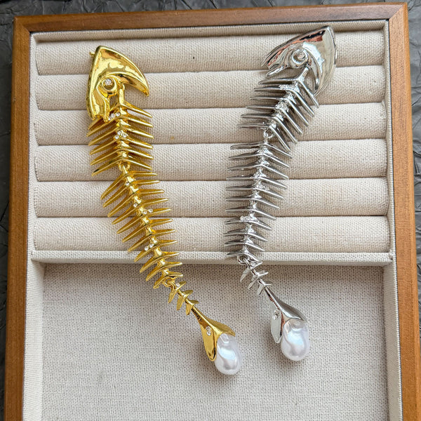 Designer Fish Skeleton Gold Silver Plated Pearl Brooch For Women Bulk Main image