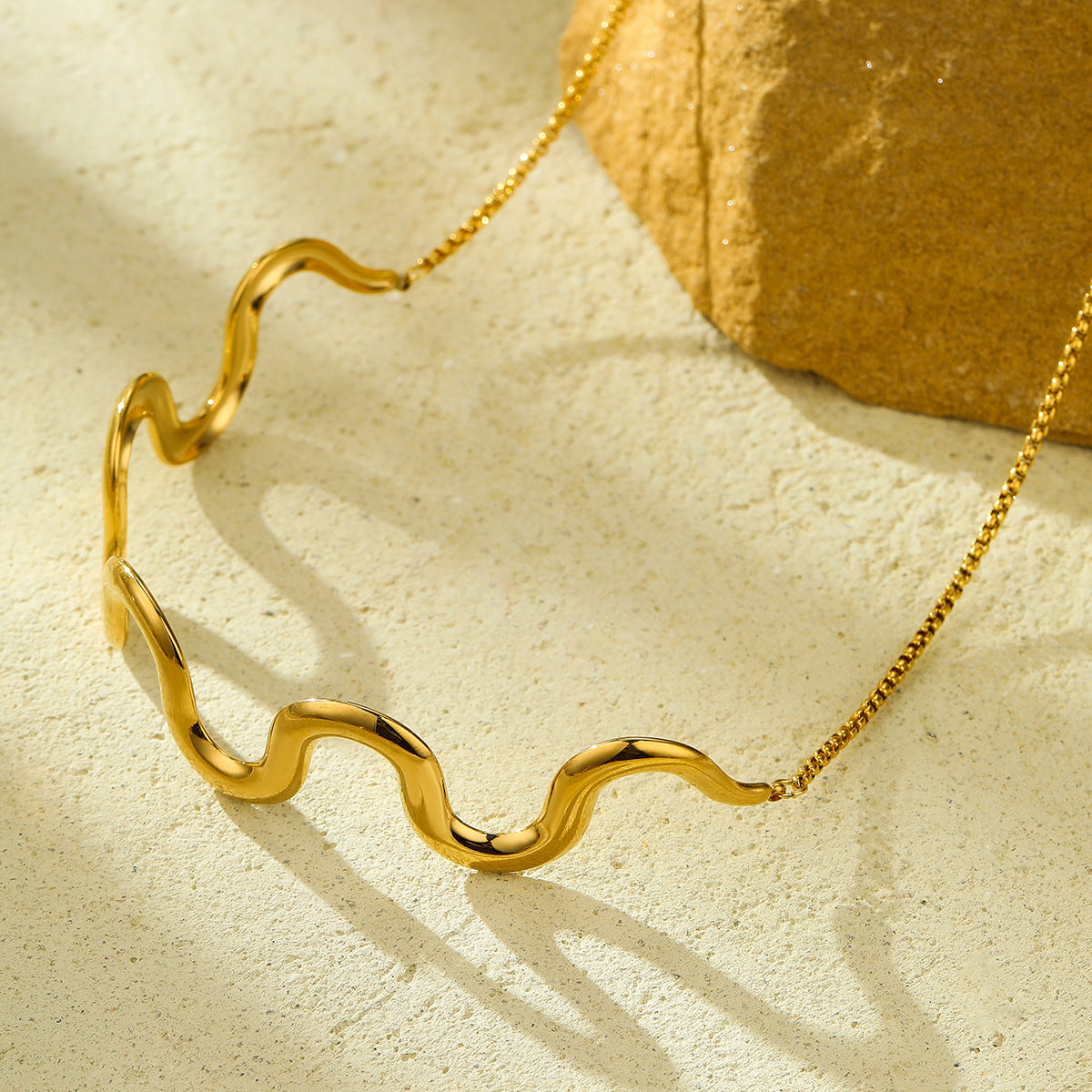 Wave 18K Gold Stainless Steel Anti Tarnish Necklace For Women Bulk Main image