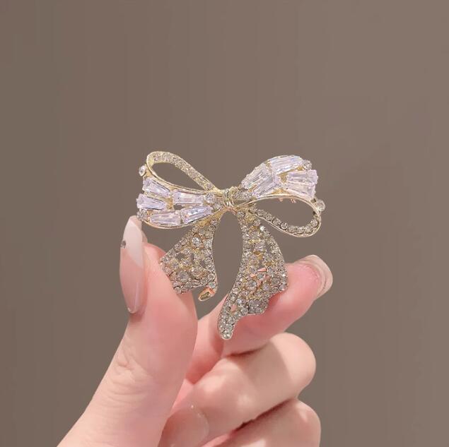 Gold Bow Cubic Zirconia Copper Anti Tarnish Brooch For Women Bulk