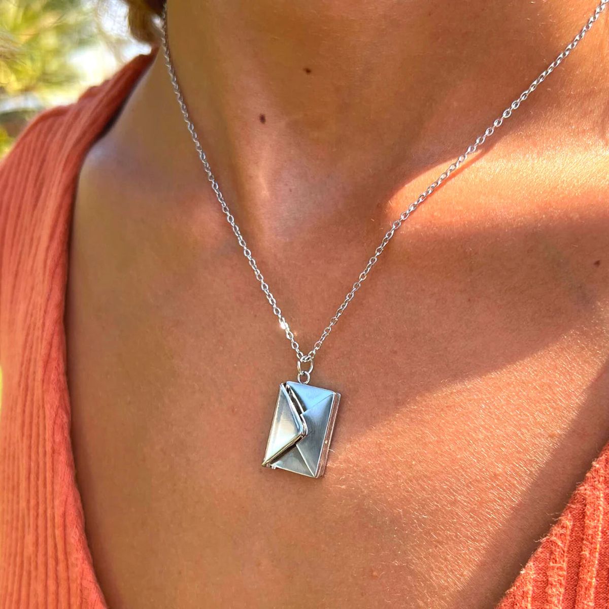 Envelope Engrave Custom Personalized Stainless Steel Necklace Pendant Chain For Women