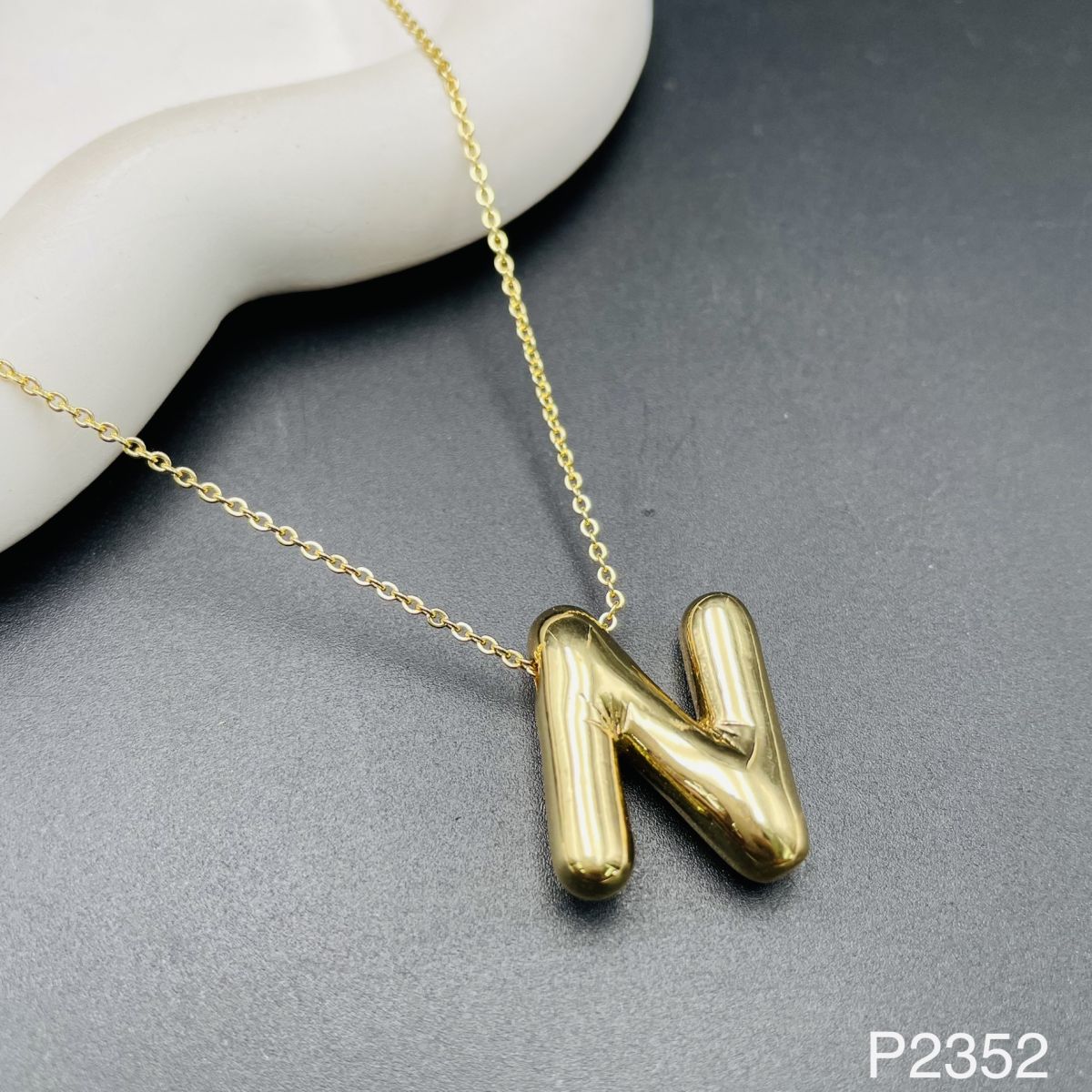 A Party Balloon Bubble Puffed Initial Alphabet Letter 18K Glossy Gold Anti Tarnish Pendant Chain