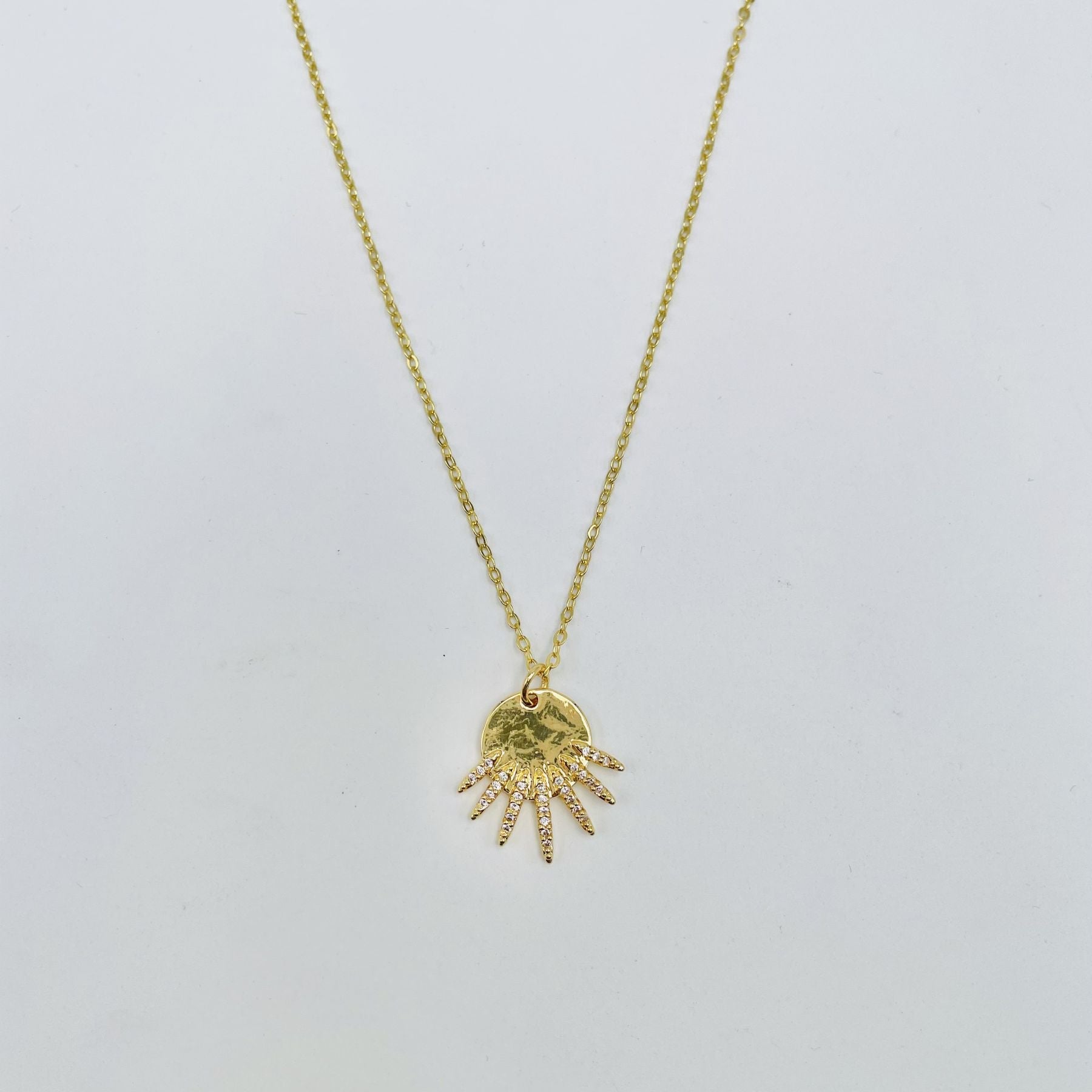 Sun Cubic Zirconia 18K Gold Anti Tarnish Pendant Chain For Women Bulk