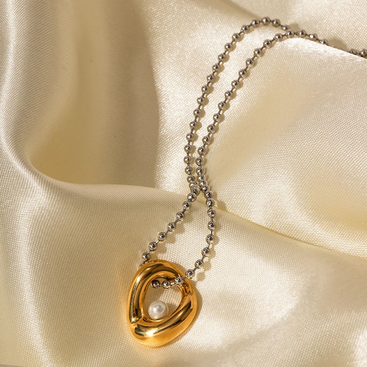 Heart Pearl 18K Gold Silver Stainless Steel Anti Tarnish Necklace Pendant Chain For Women Secondary image