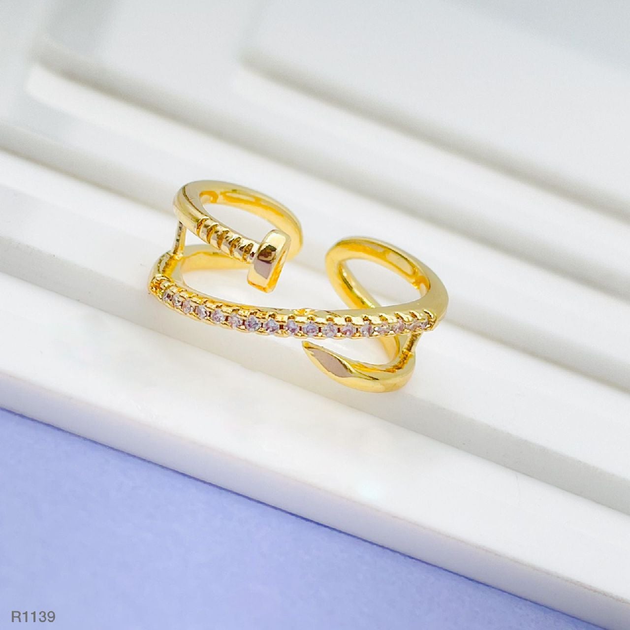 Screw Gold American Diamond Ring For Women Bulk