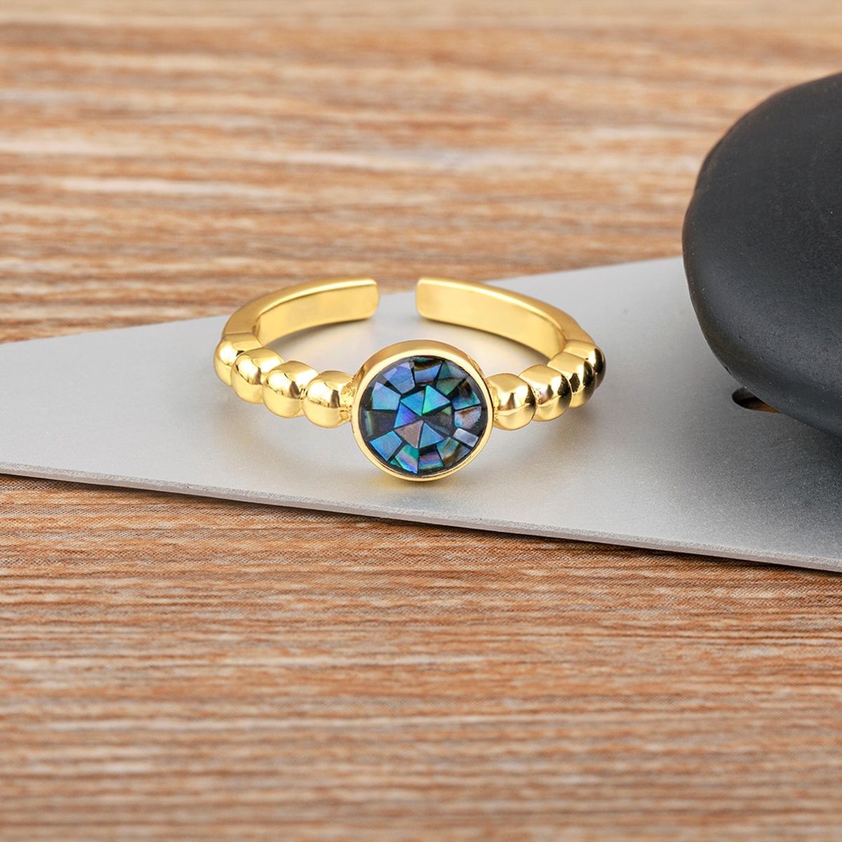 Mother Of Pearl Cubic Zirconia 18K Gold Free Size Ring For Women Bulk