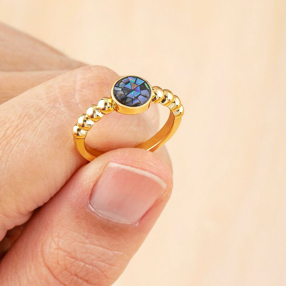 Mother Of Pearl Cubic Zirconia 18K Gold Free Size Ring For Women Bulk