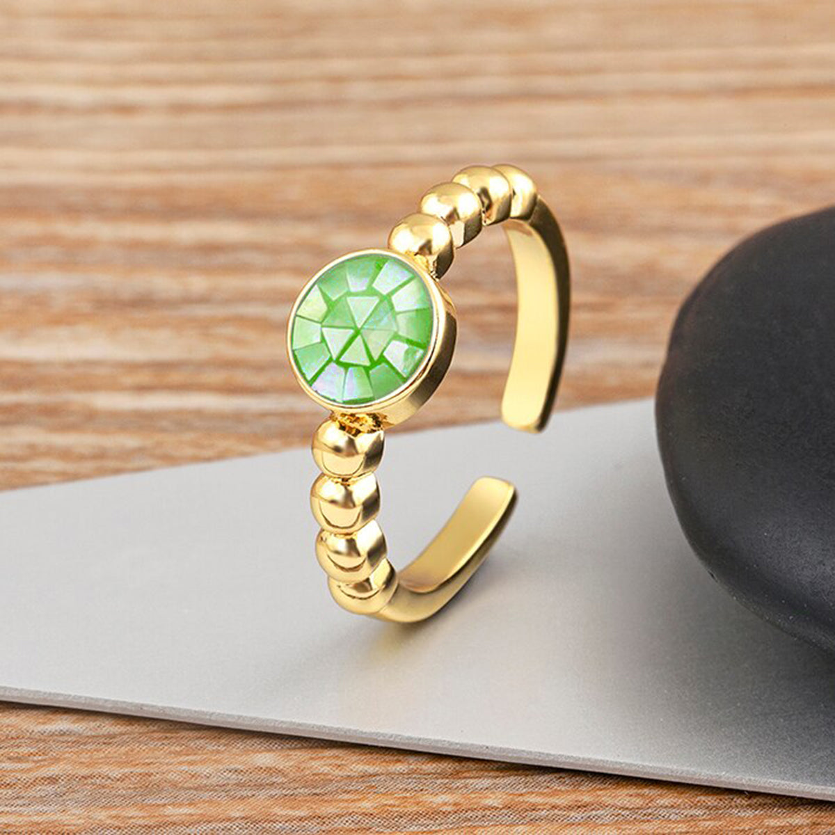 Mother Of Pearl Cubic Zirconia 18K Gold Free Size Ring For Women Bulk