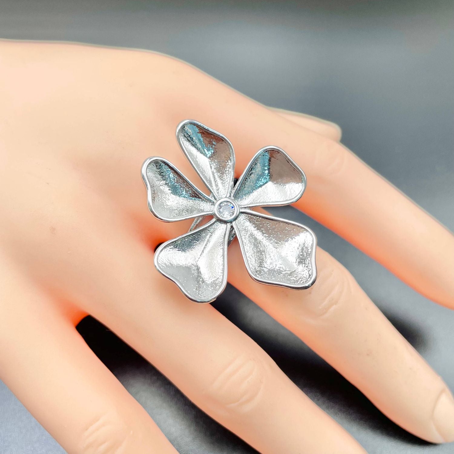 Flower Silver Anti Tarnish Cubic Zirconia Open Back Band Ring Bulk